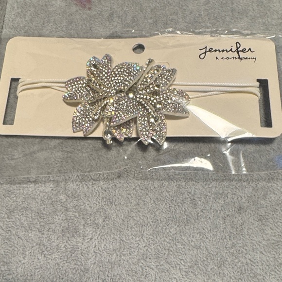 Jennifer K Company Silver Rhinestone Floral Choker Necklace (BR999/2) - Picture 3 of 4